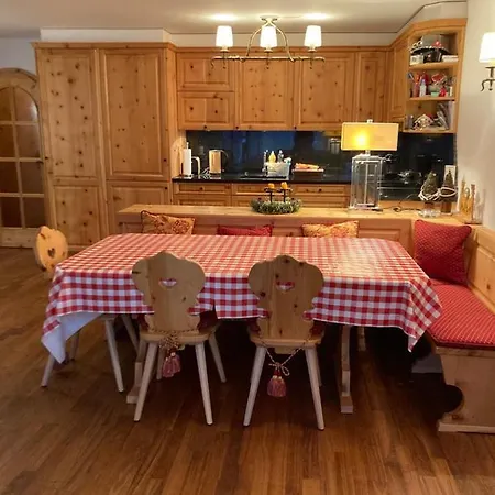 Wef Davos, 2 Bedroom Apartment, 3 Guests